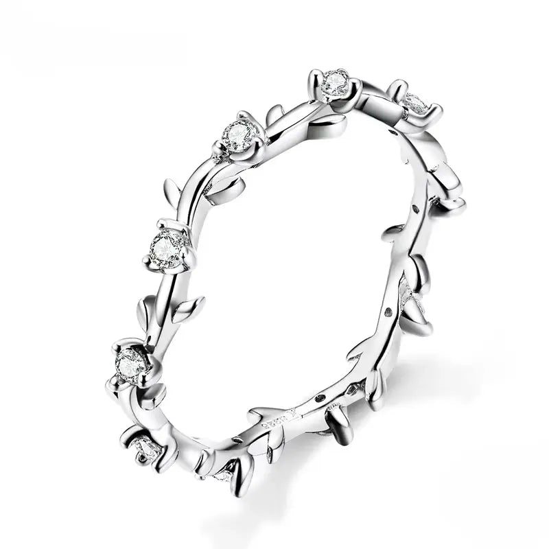 Anel Petal Shine em Prata 925 com Zircônias