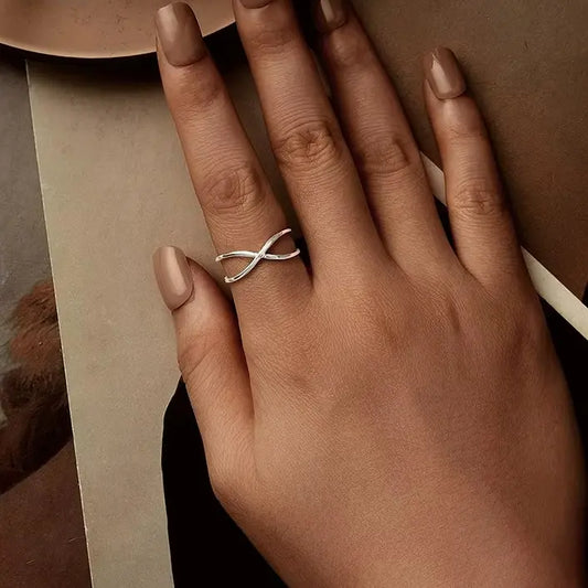 Anel Knot Eterno em Prata 925 Ajustável