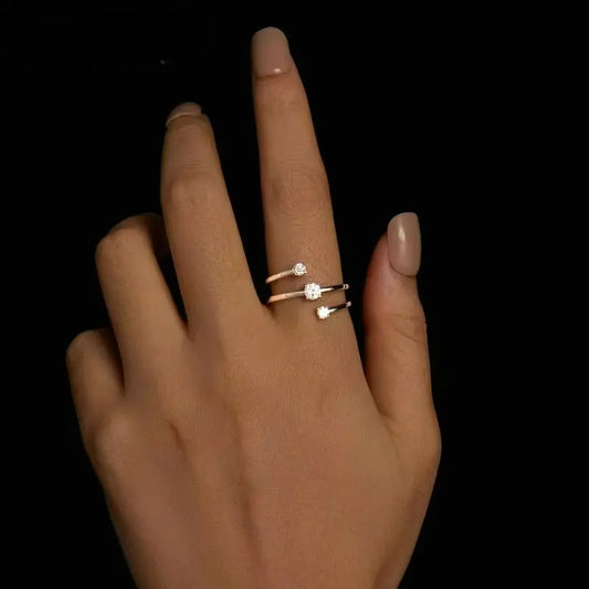 Anel Tríade Moissanite Banhado a Platina