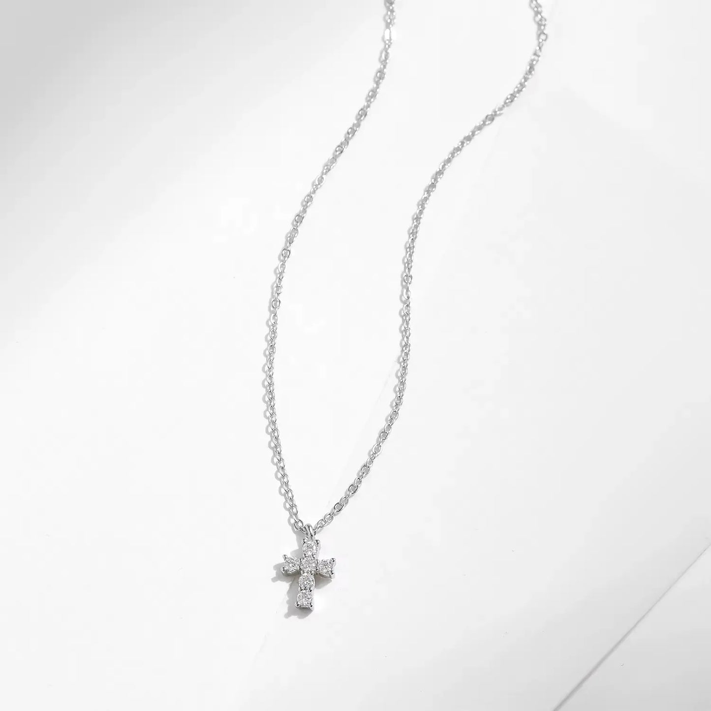 Colar Cruz de Moissanite em Prata 925