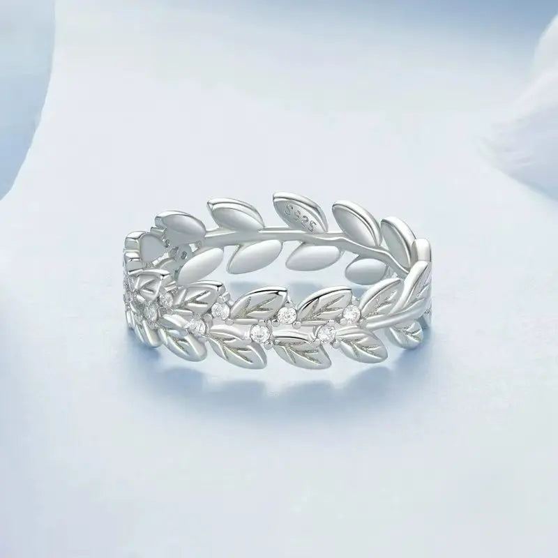 Anel Vita Gem com Zircônia banhado a Ouro Branco