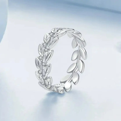 Anel Vita Gem com Zircônia banhado a Ouro Branco