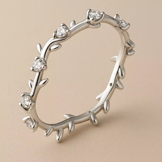 Anel Petal Shine em Prata 925 com Zircônias