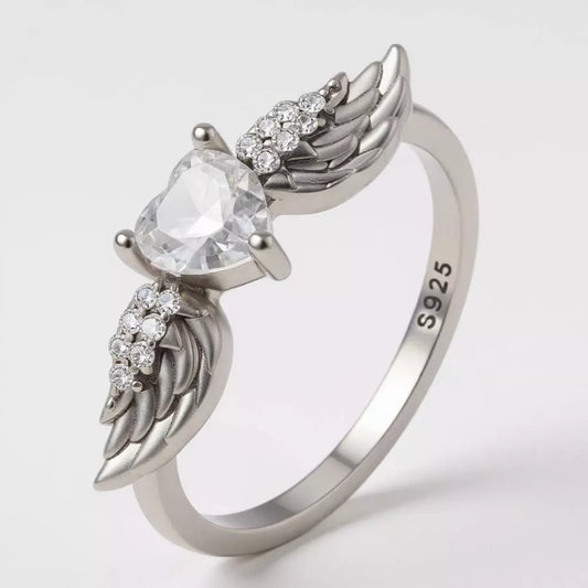 Anel Heart Wings em Prata 925 com Zircônia