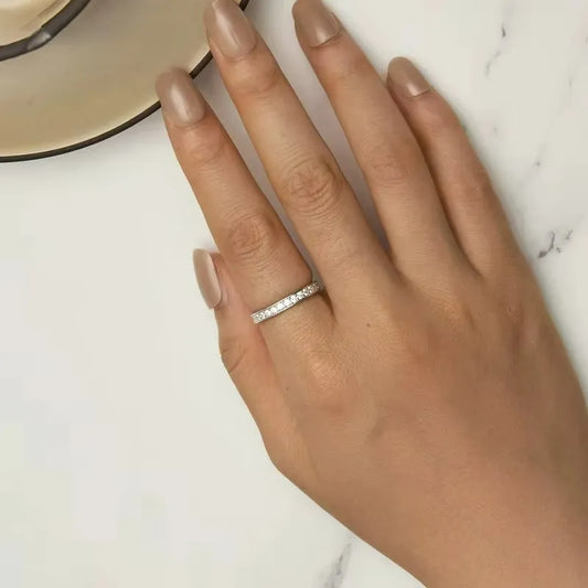 Anel Glitter Pavê em Prata 925 com Zircônias